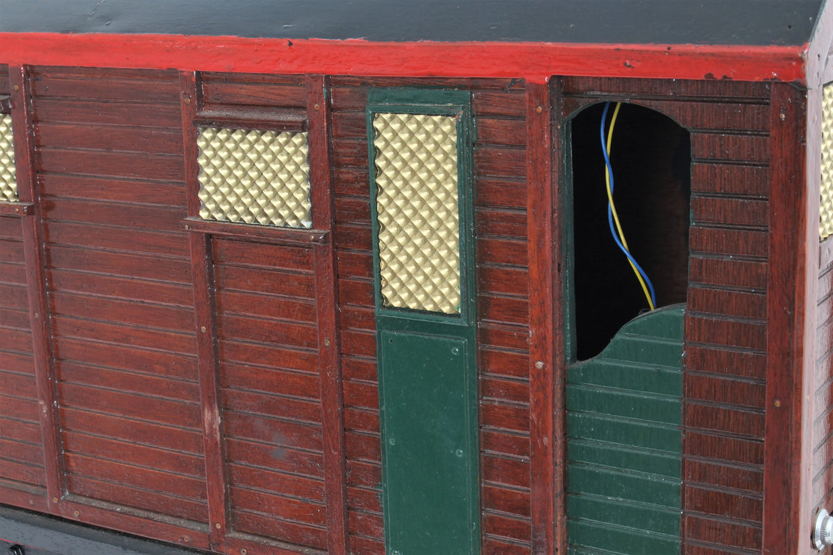 5 inch gauge battery-electric tram
