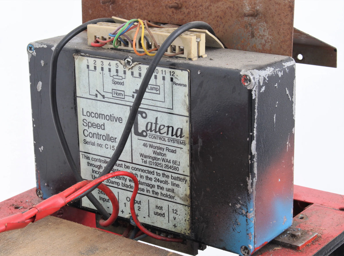 5 inch gauge battery-electric tram