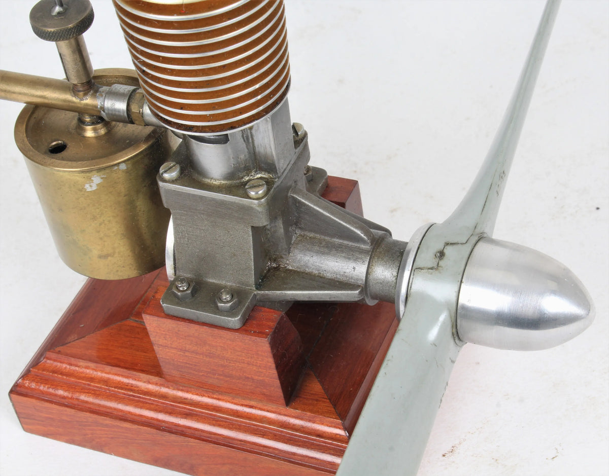 Model aircraft diesel engine