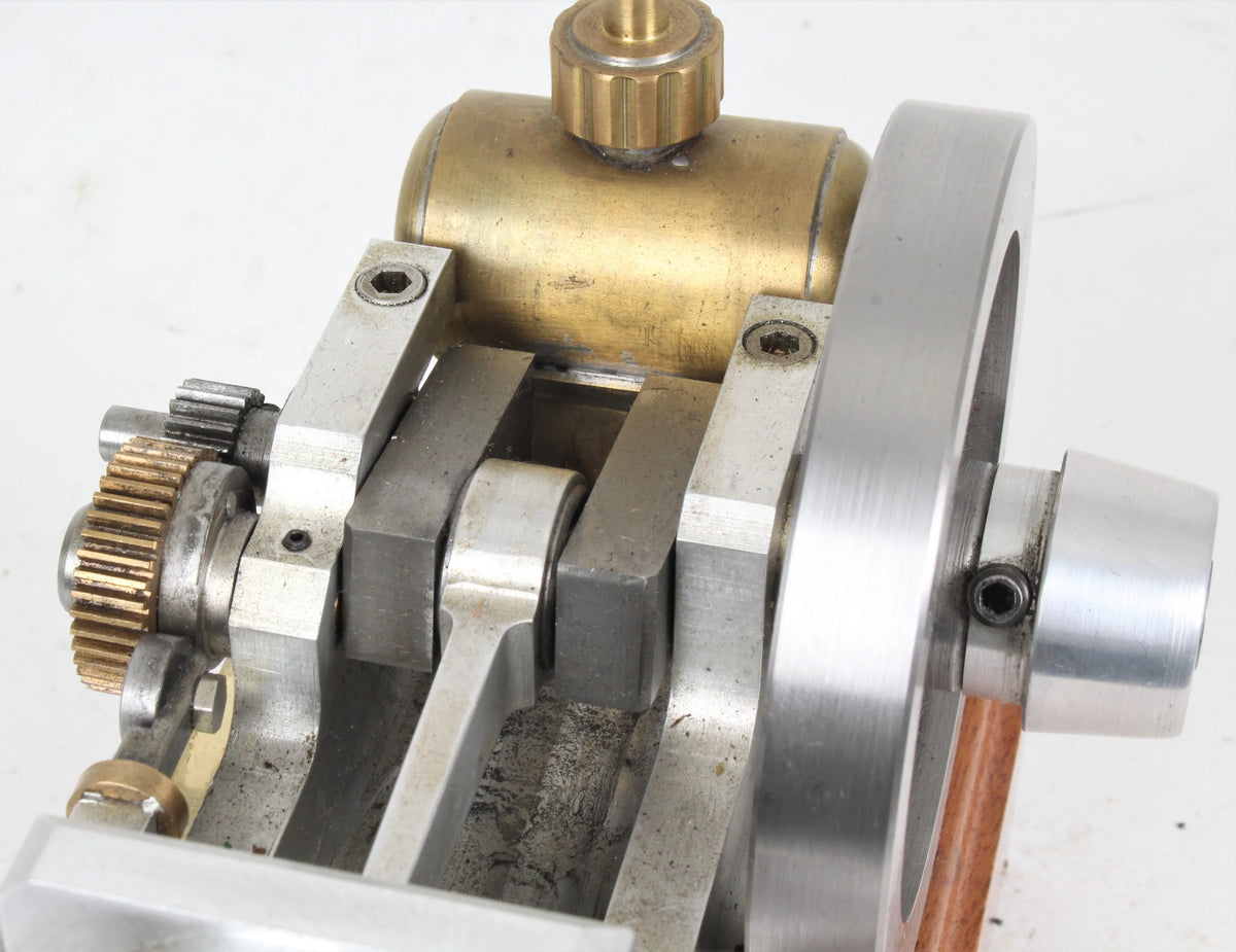 Small model open crank IOE engine