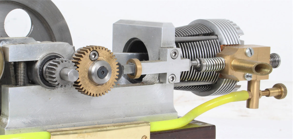 Small model open crank IOE engine