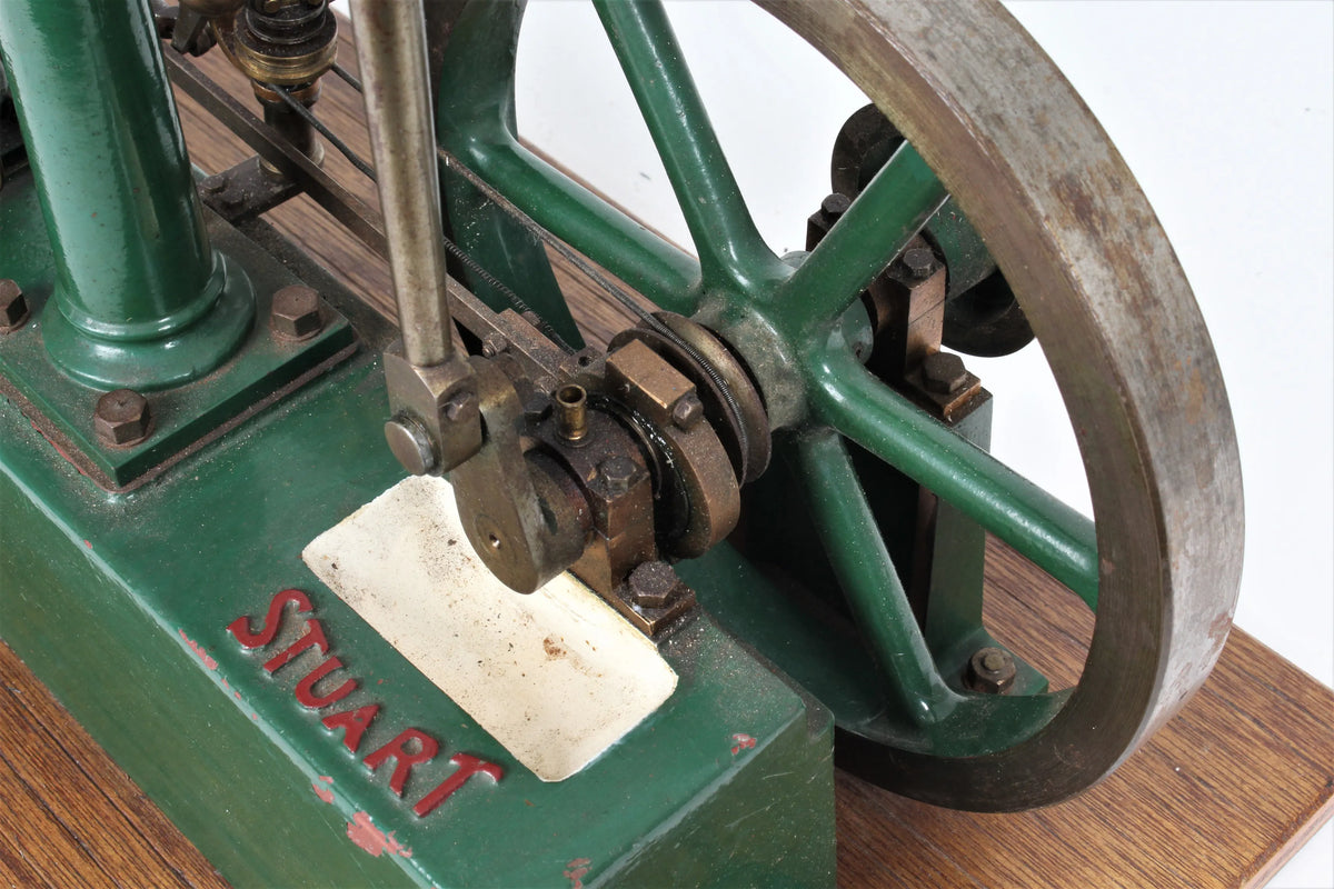 Stuart beam engine with governor