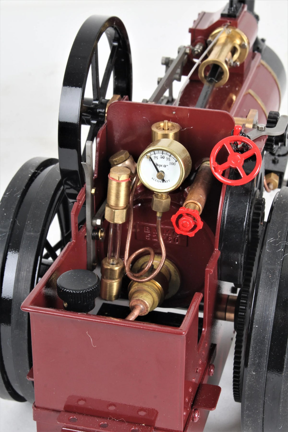 3/4 inch scale gas-fired Allchin traction engine