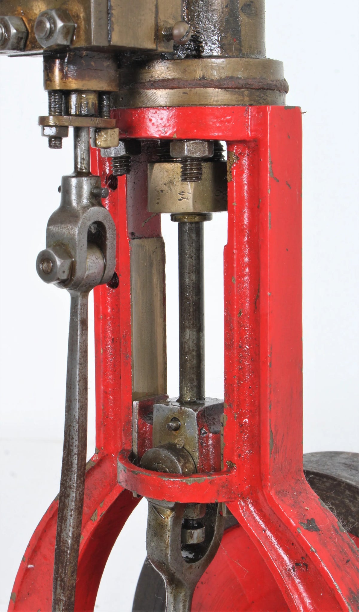 Vintage vertical engine
