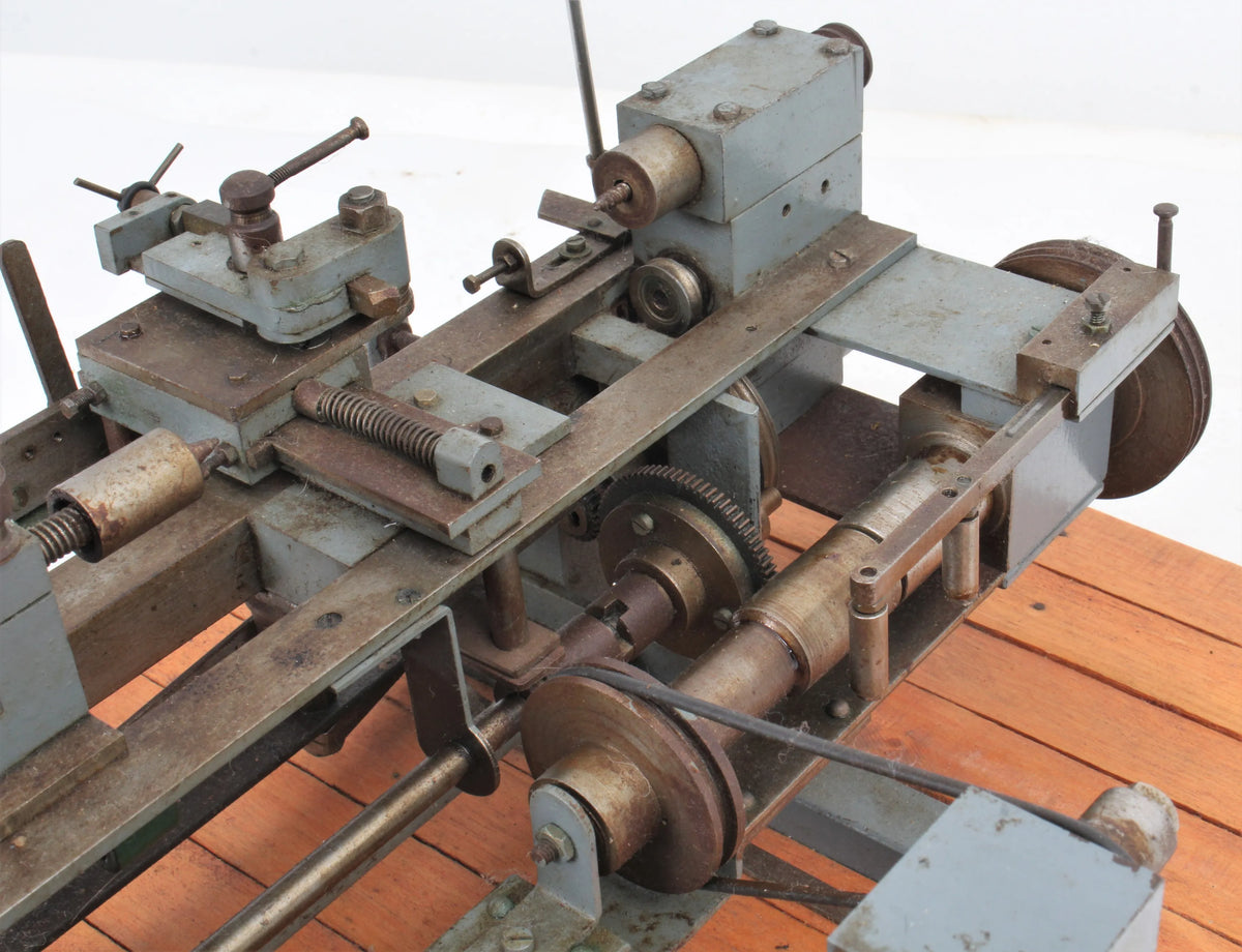 Model lathe with copy attachment