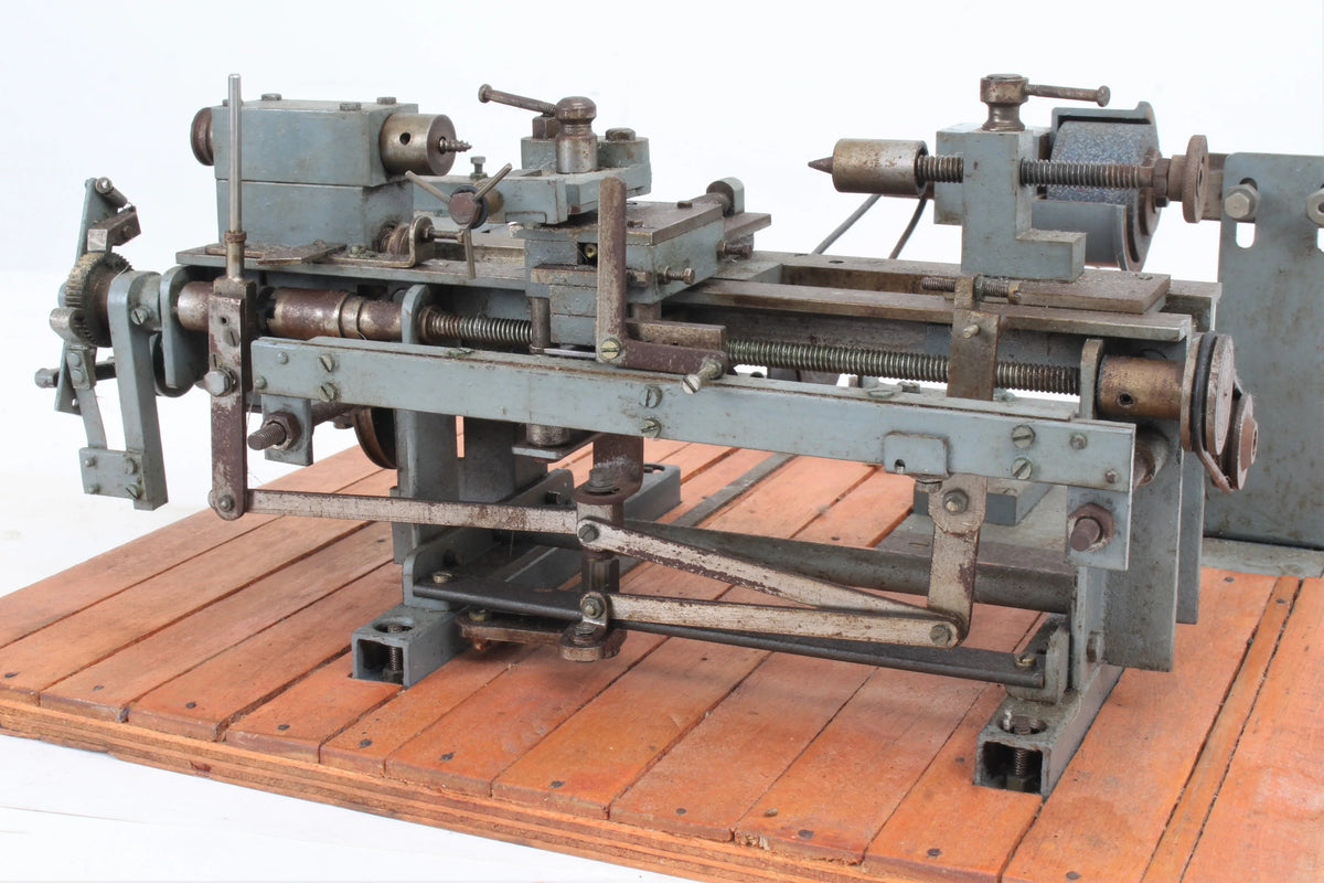 Model lathe with copy attachment