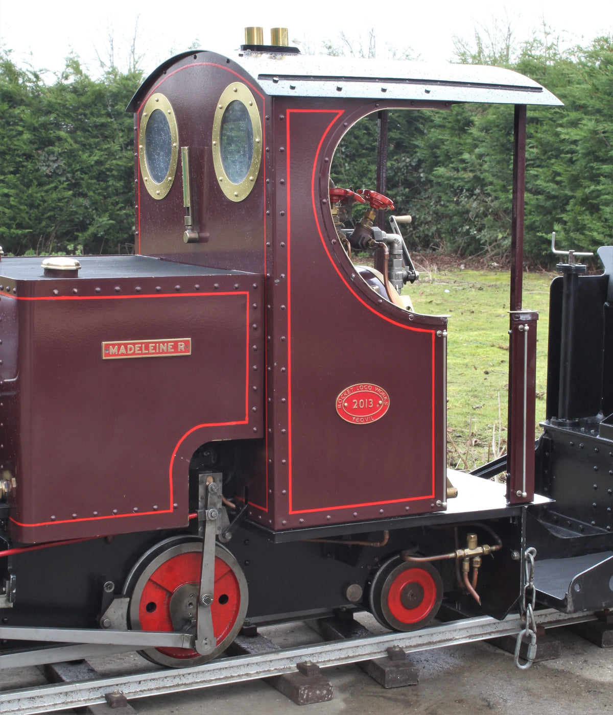 7 1/4 inch narrow gauge "Sweet William" 0-4-2T with tender