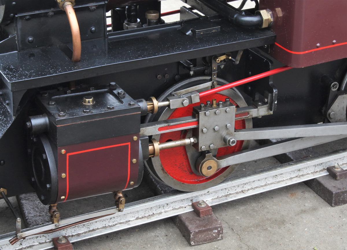 7 1/4 inch narrow gauge "Sweet William" 0-4-2T with tender