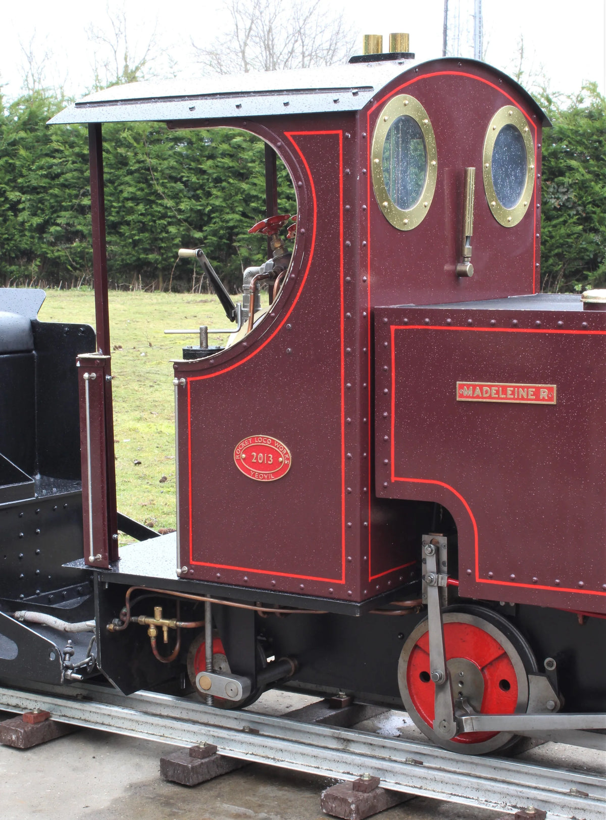 7 1/4 inch narrow gauge "Sweet William" 0-4-2T with tender
