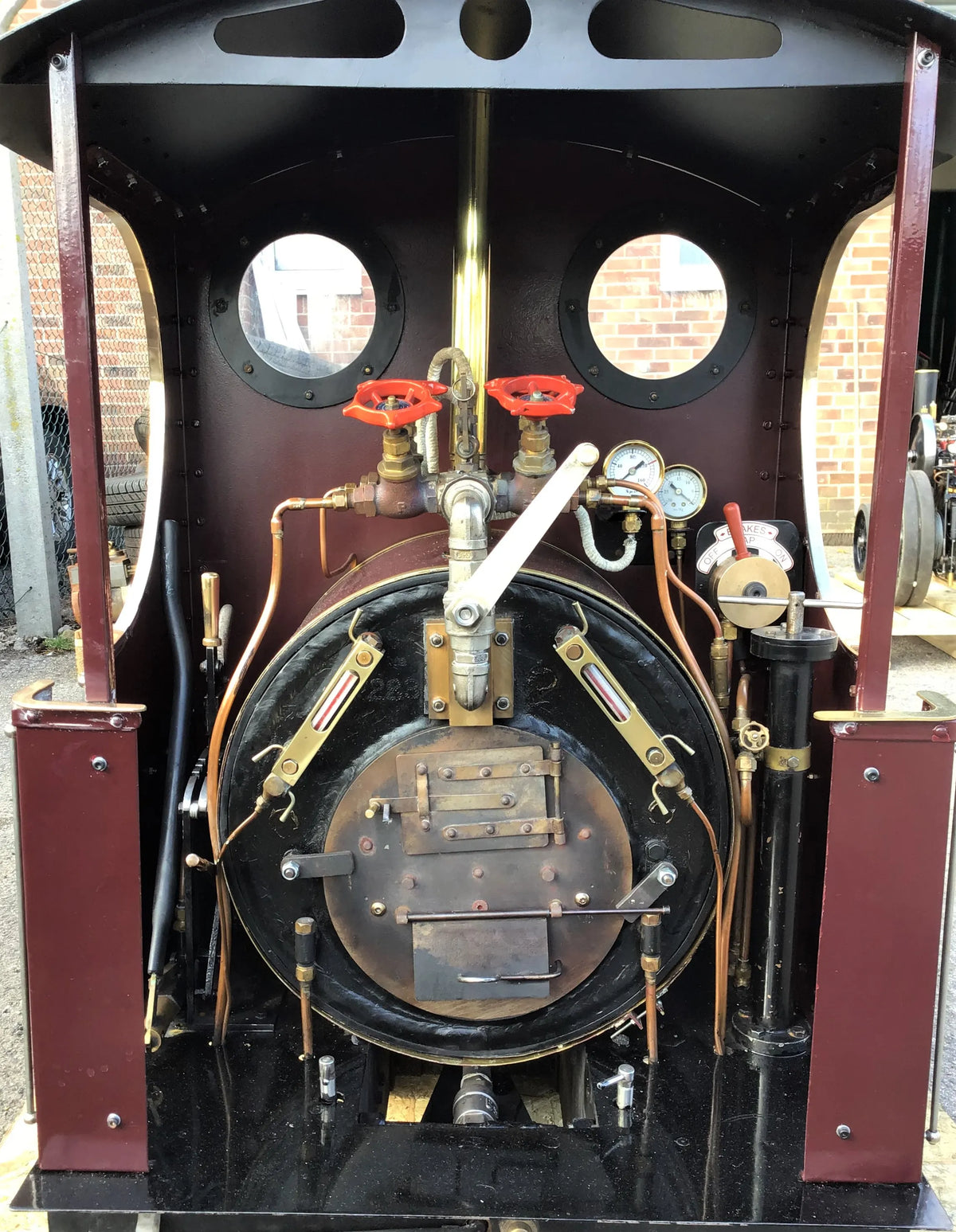 7 1/4 inch narrow gauge "Sweet William" 0-4-2T with tender