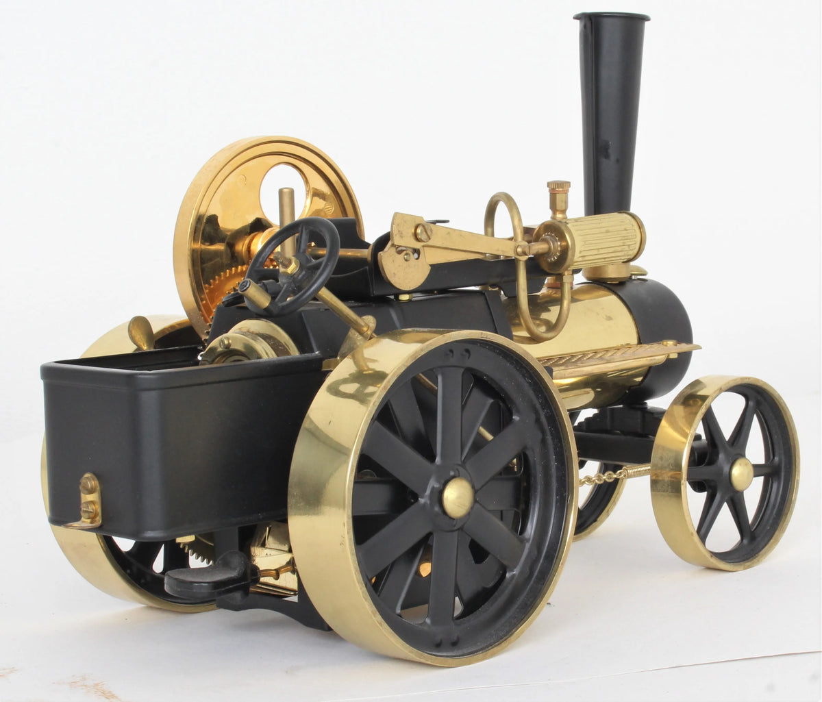 Wilesco "Old Smoky" traction engine