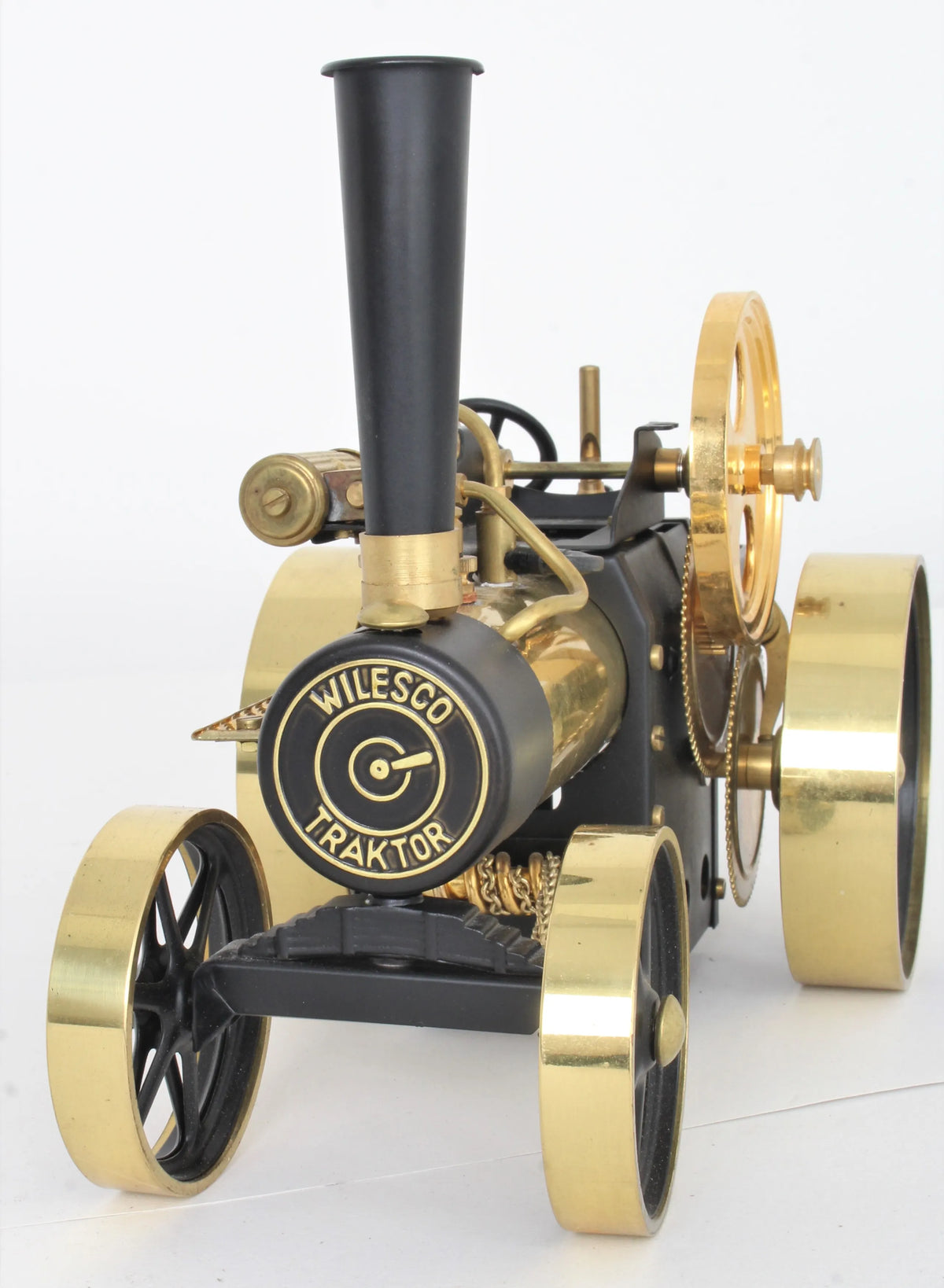 Wilesco "Old Smoky" traction engine