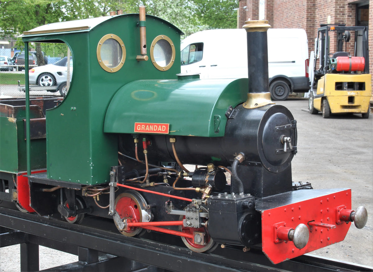 5 inch gauge "Sweet Pea" 0-4-2ST with tender