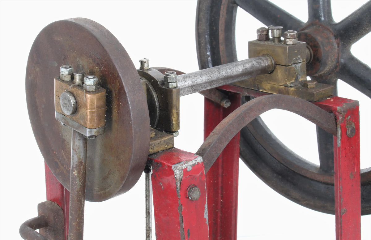 Vintage vertical engine