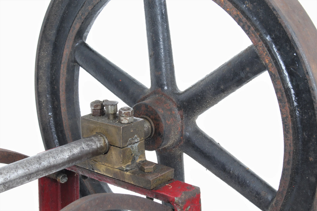 Vintage vertical engine