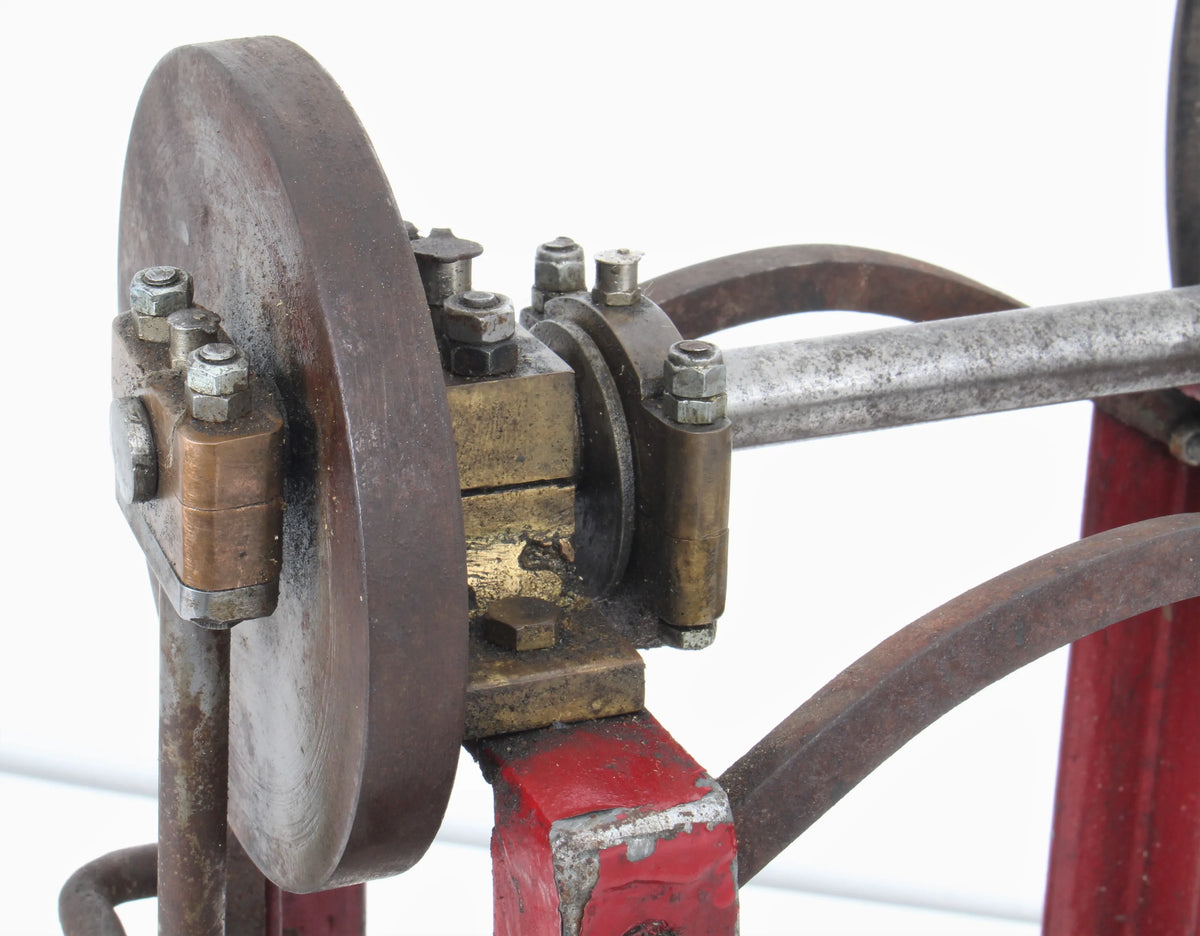 Vintage vertical engine
