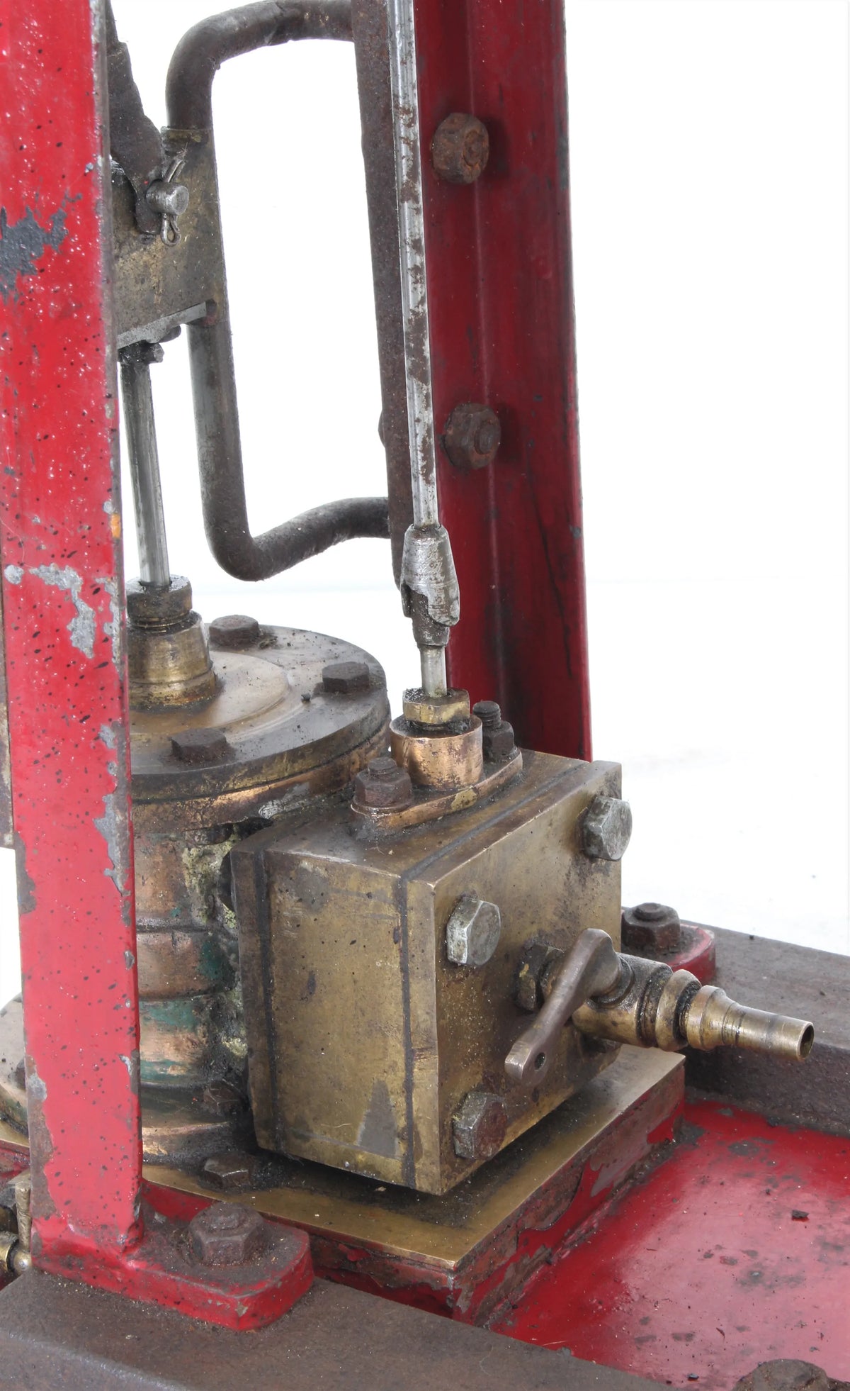 Vintage vertical engine