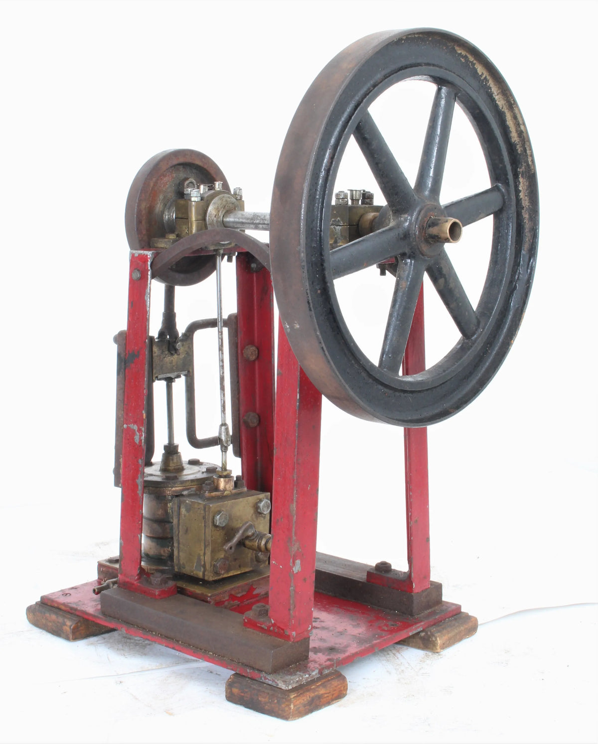 Vintage vertical engine