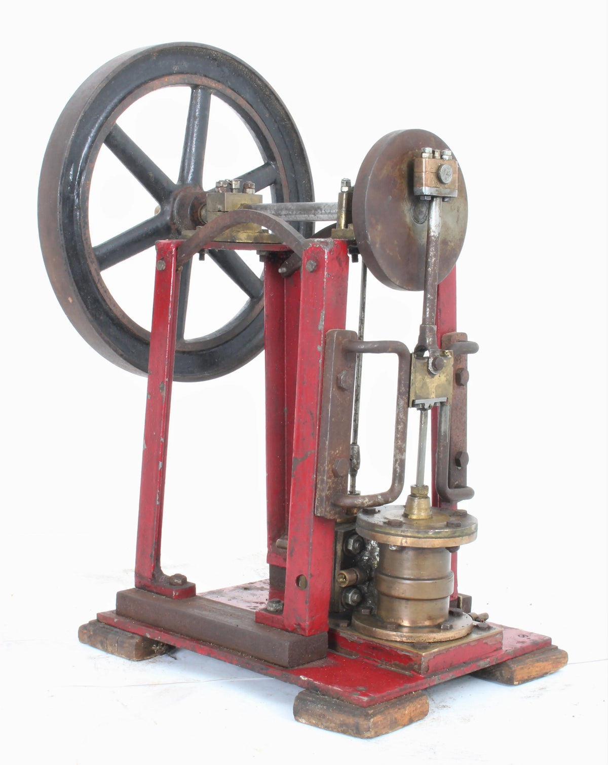 Vintage vertical engine