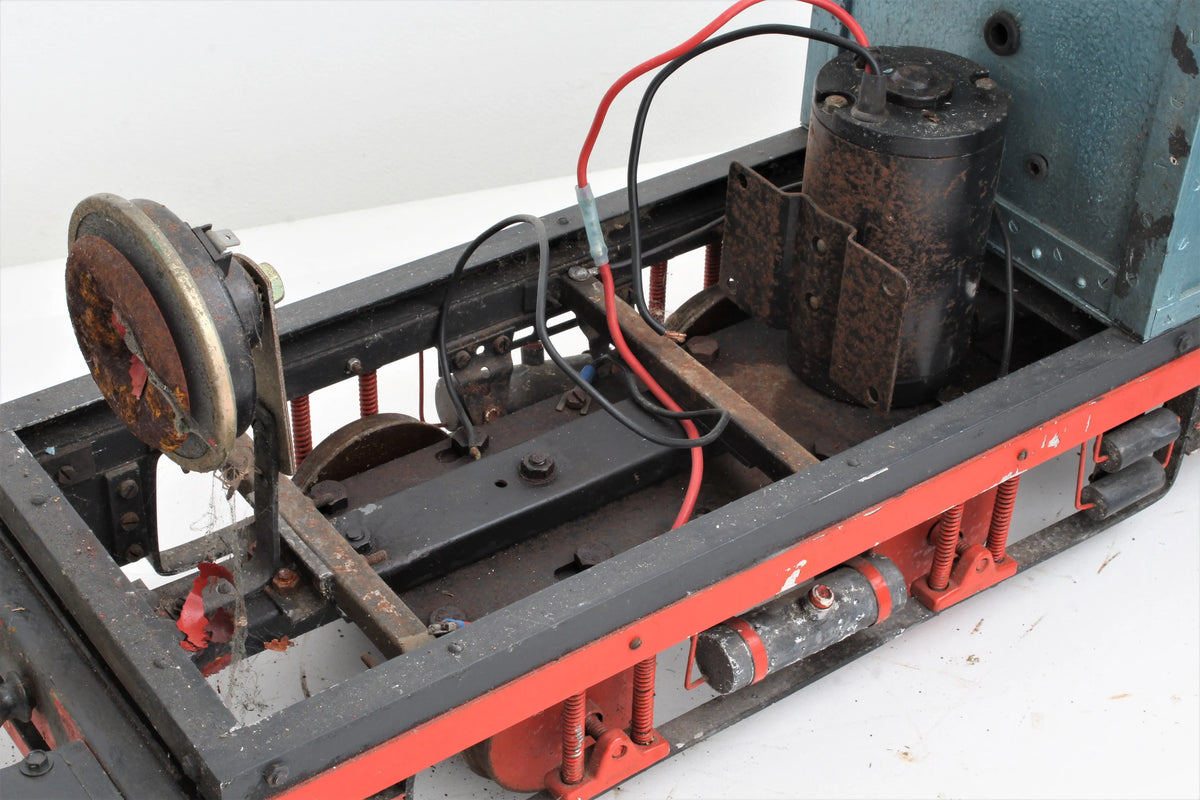 5 inch gauge battery-electric 0-4-0 shunter