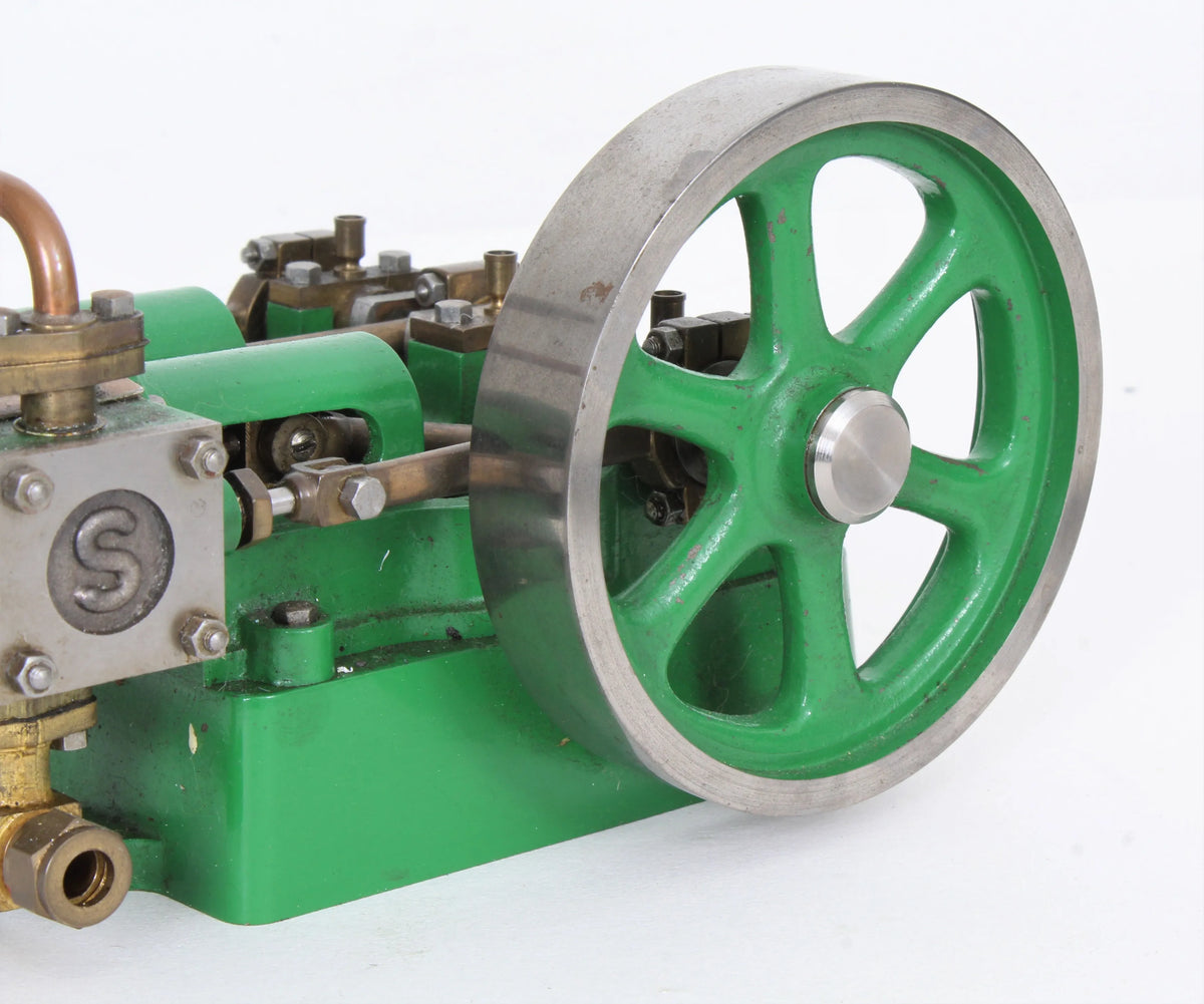 Stuart "Score" mill engine with displacement lubricator