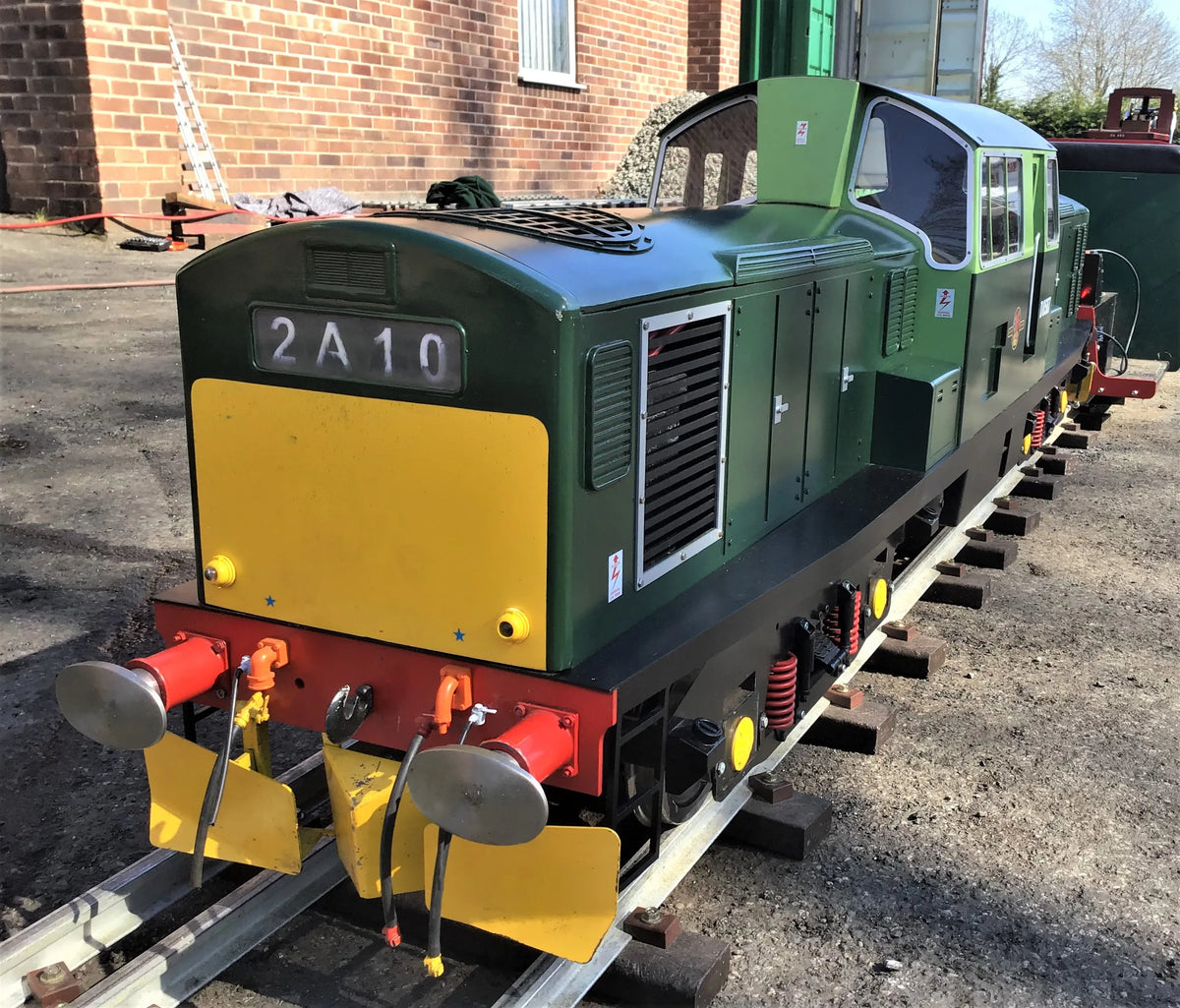 7 1/4 inch gauge Class 17 battery electric with driving truck