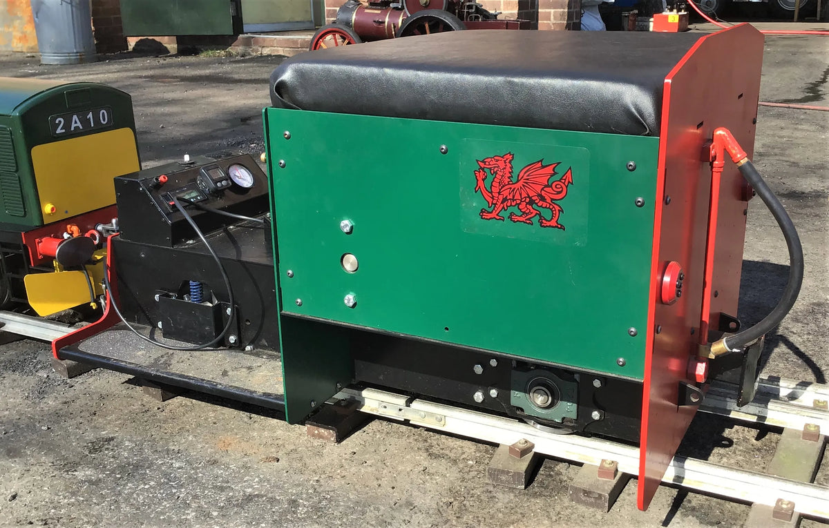 7 1/4 inch gauge Class 17 battery electric with driving truck
