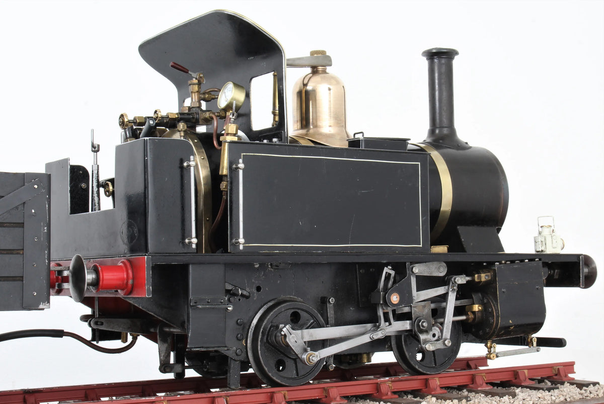5 inch gauge "Tich" 0-4-0T with tender