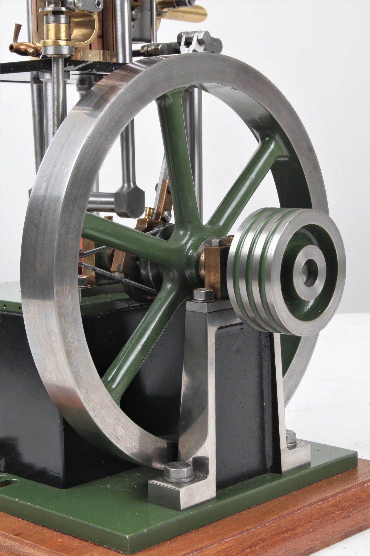 Stuart "James Coombes" table engine