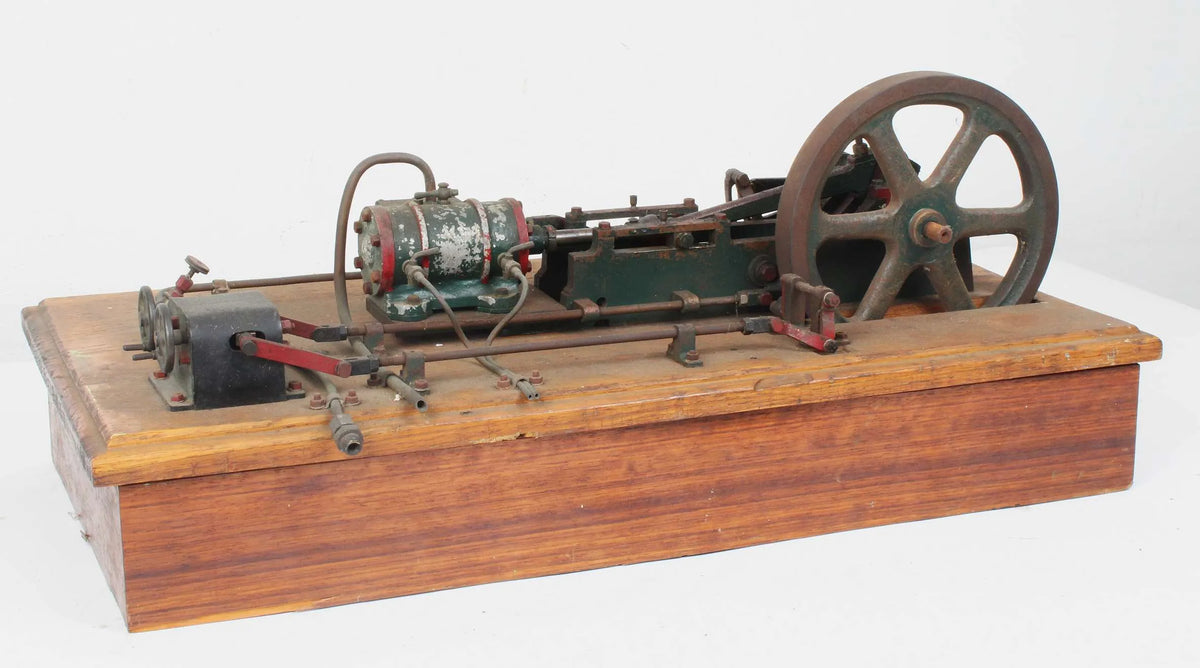Vintage horizontal mill engine with reversing gear
