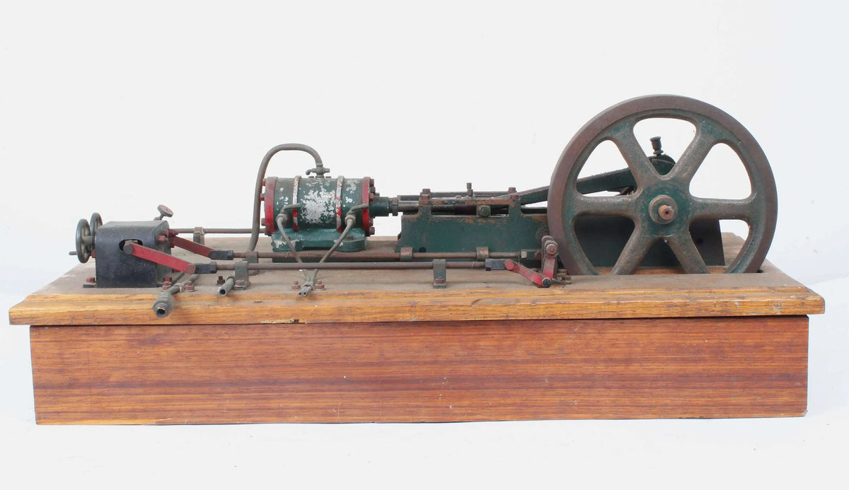 Vintage horizontal mill engine with reversing gear