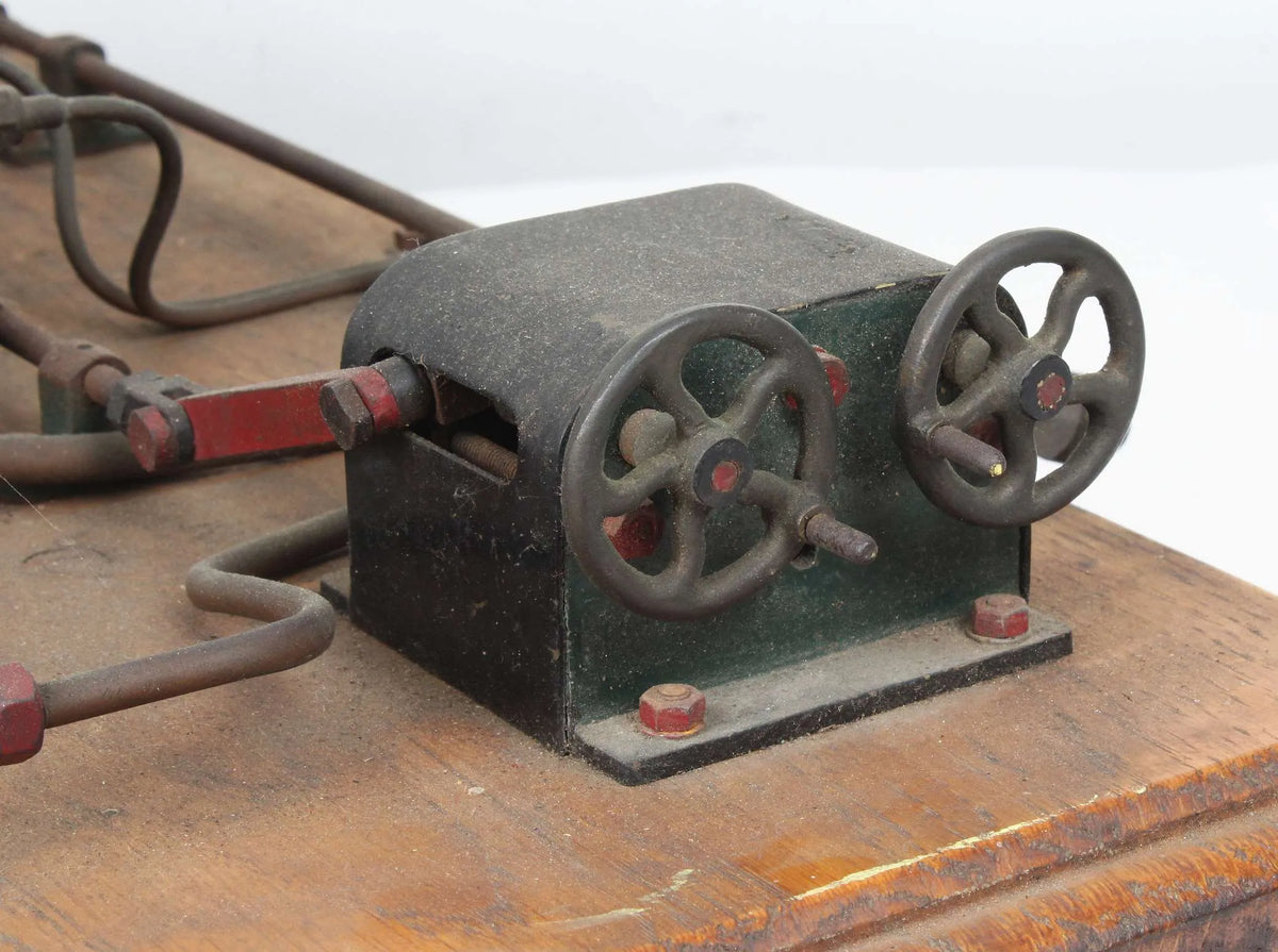 Vintage horizontal mill engine with reversing gear