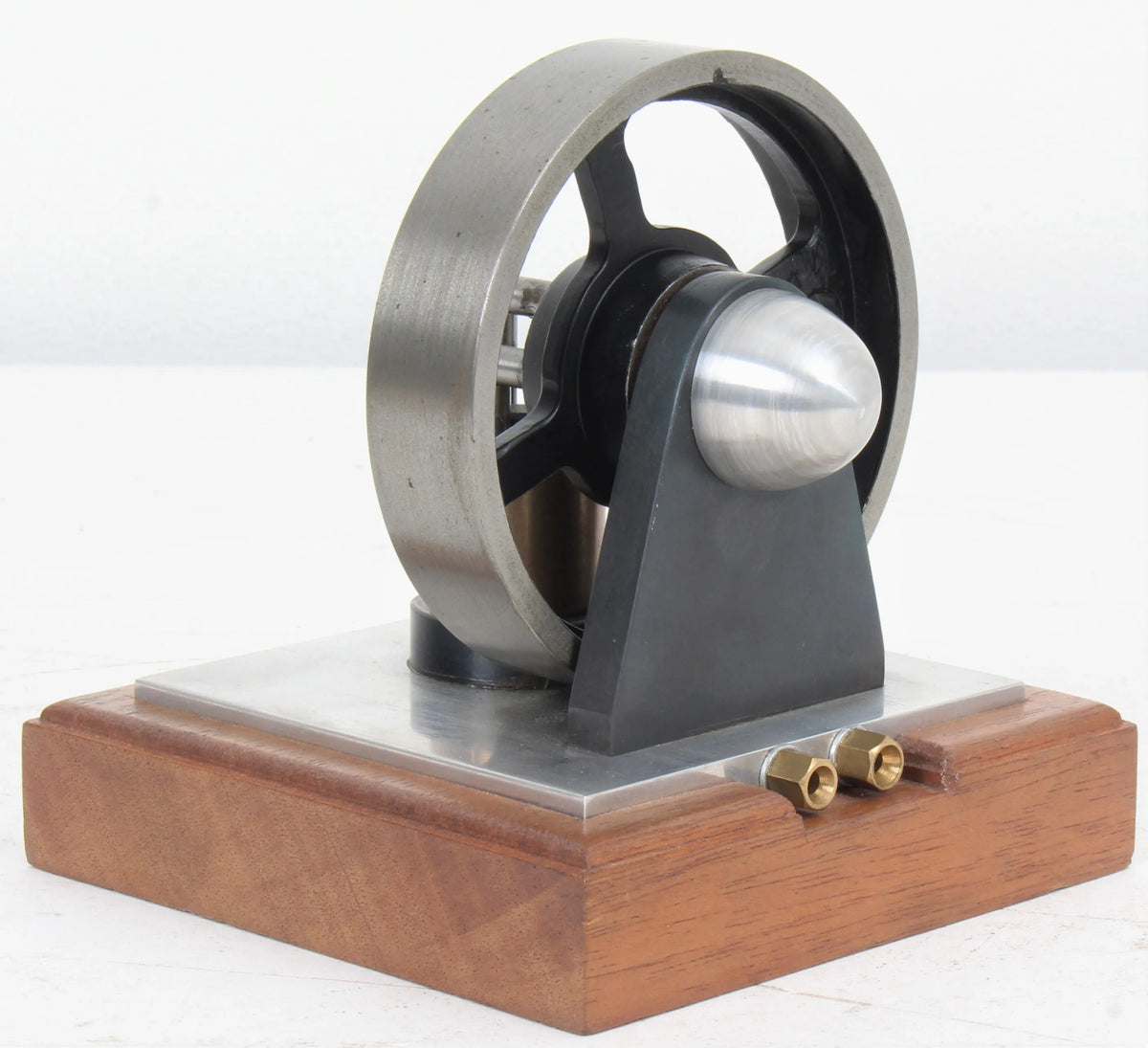 Six cylinder "elbow" engine