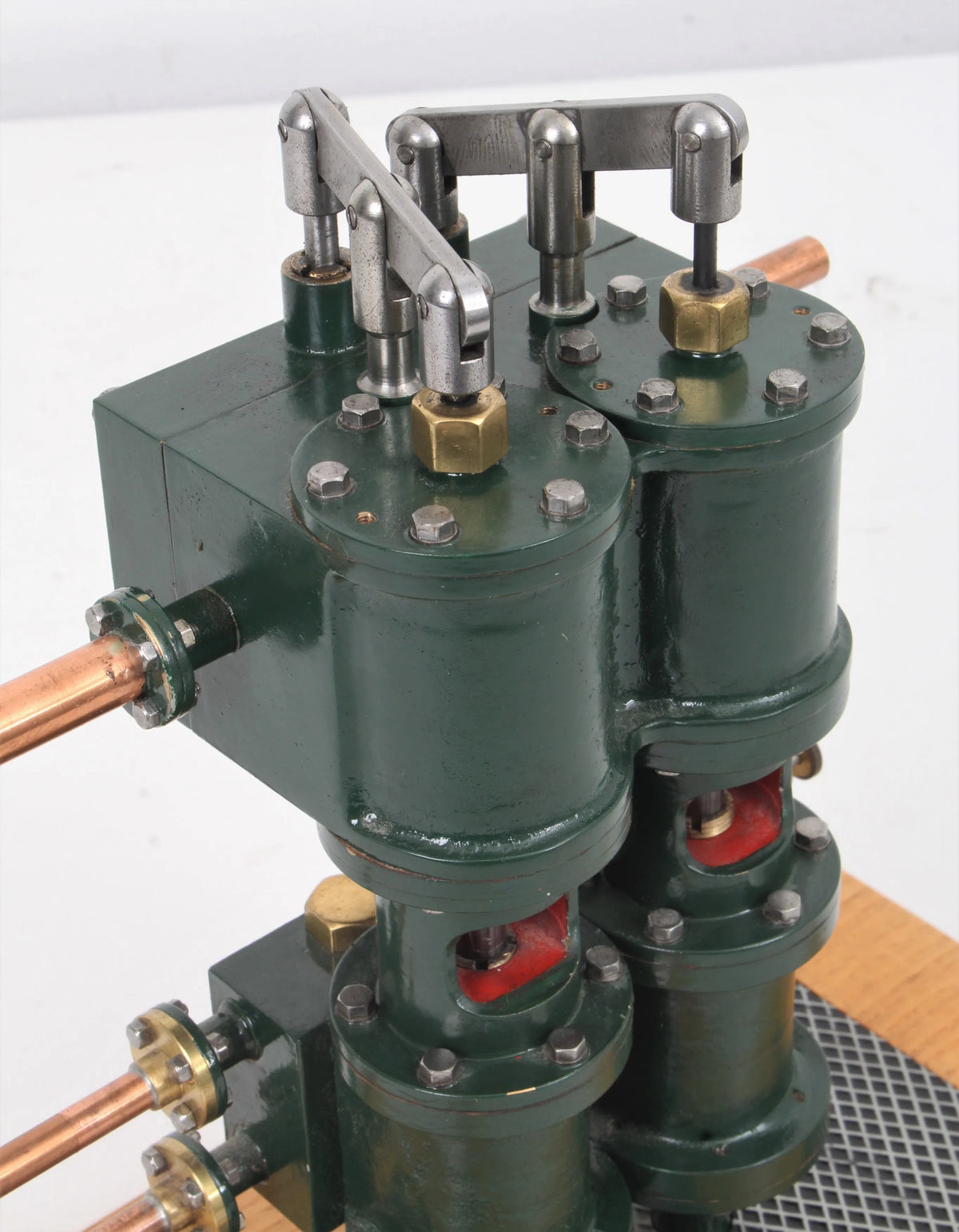 Duplex steam pump