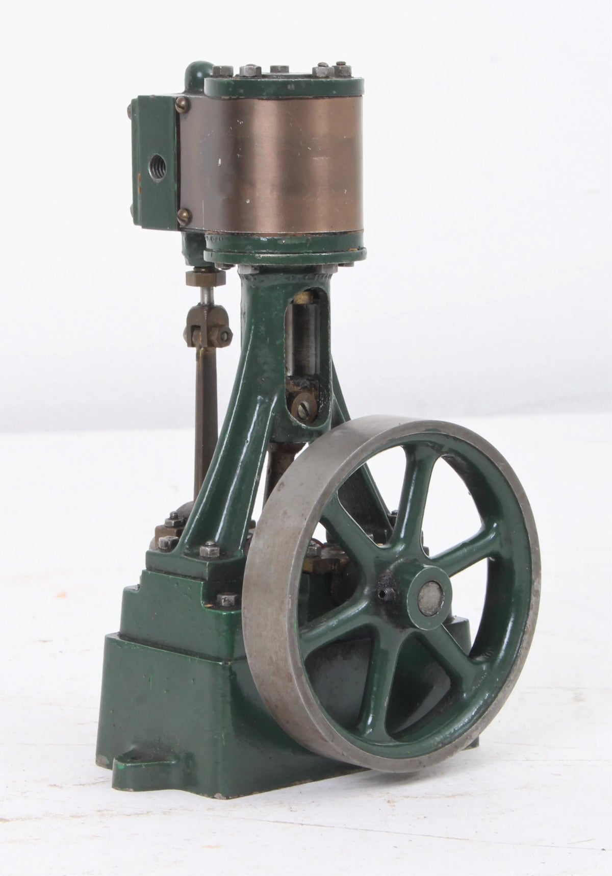Stuart 10V vertical engine