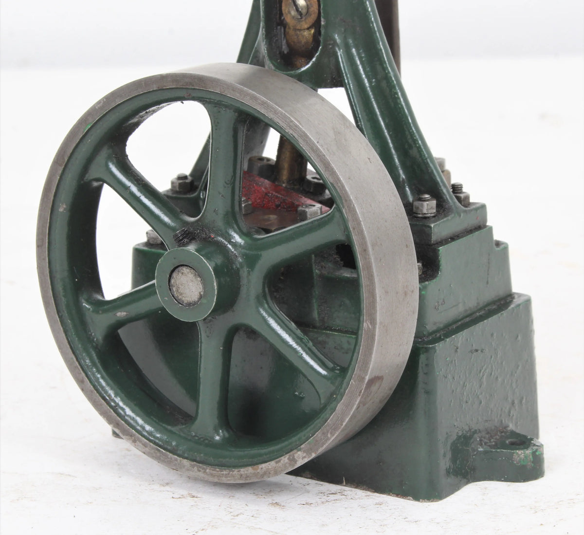 Stuart 10V vertical engine