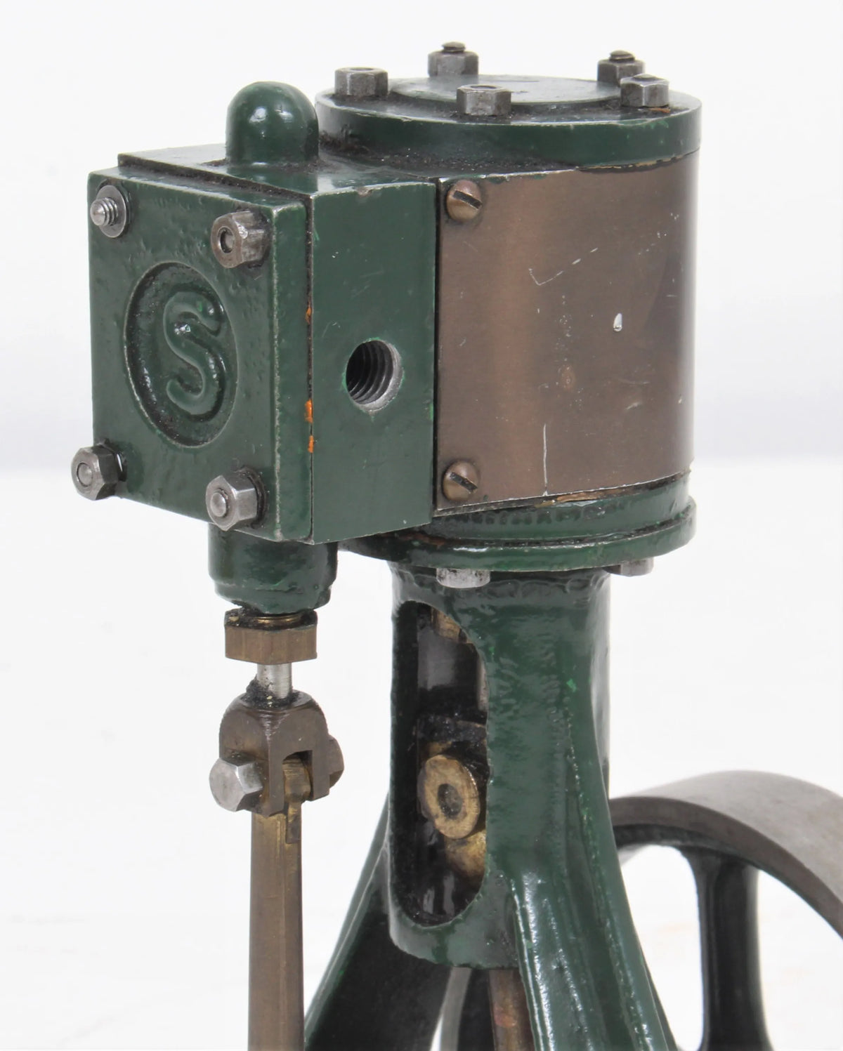 Stuart 10V vertical engine