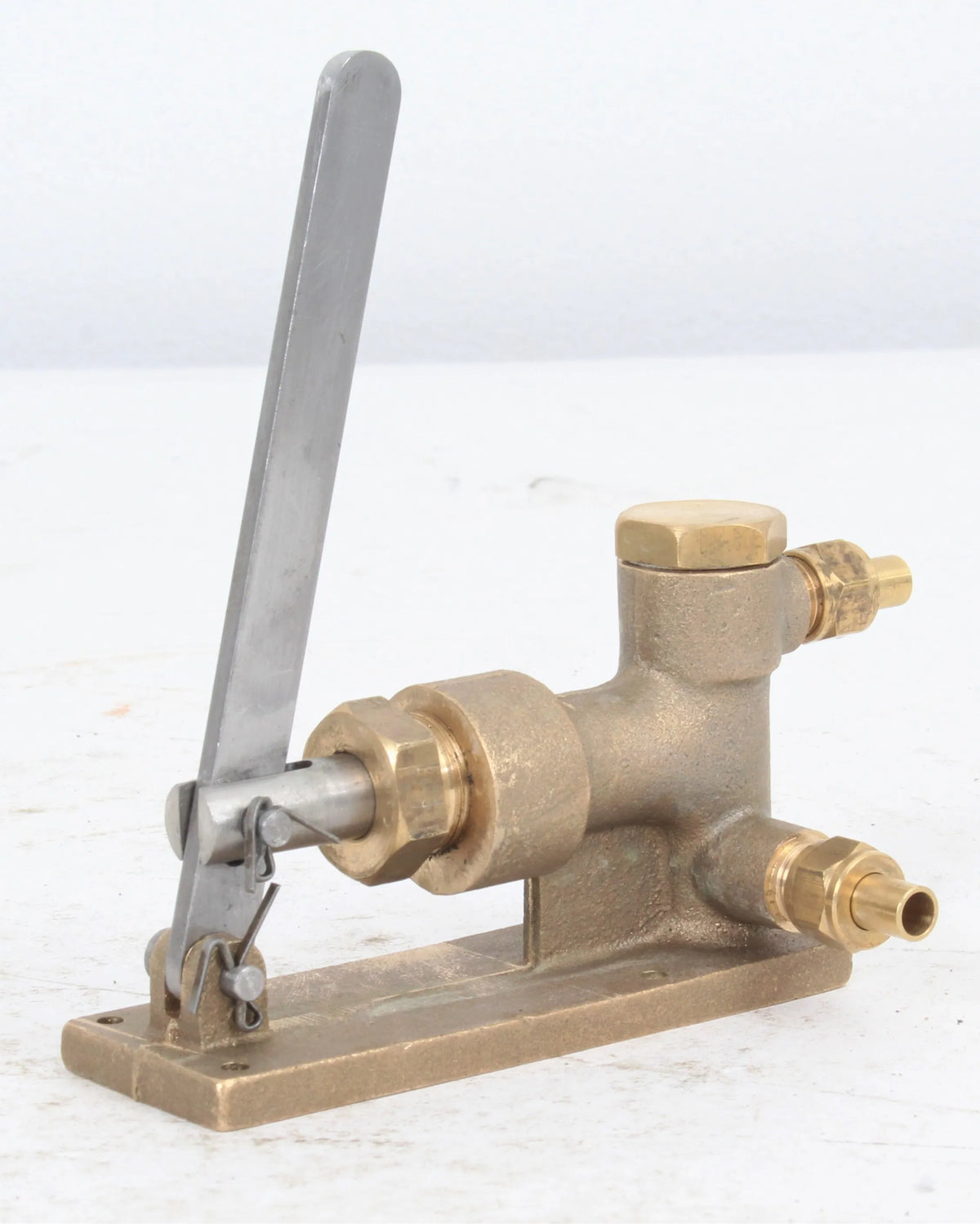 Boiler hand pump