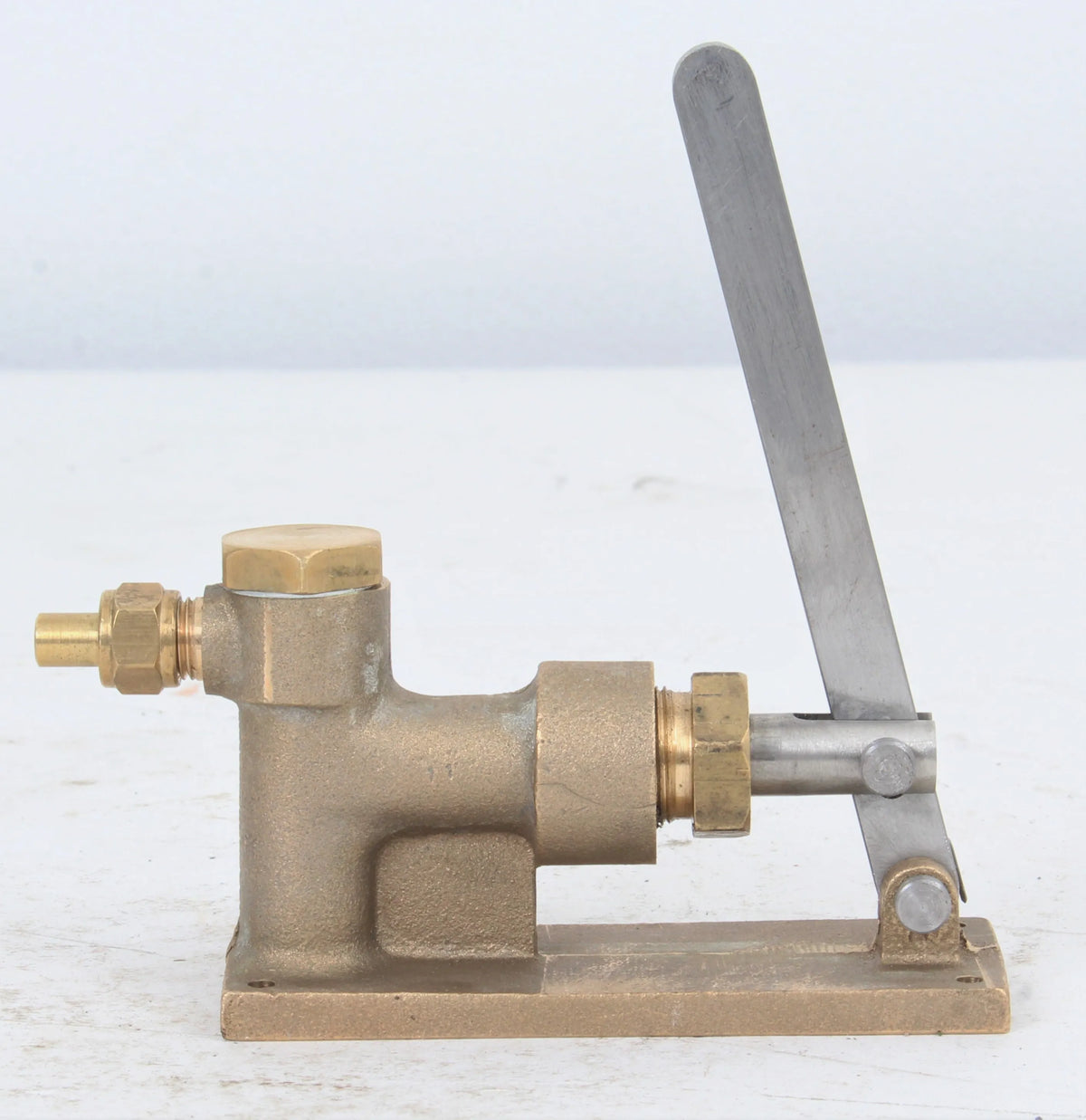Boiler hand pump