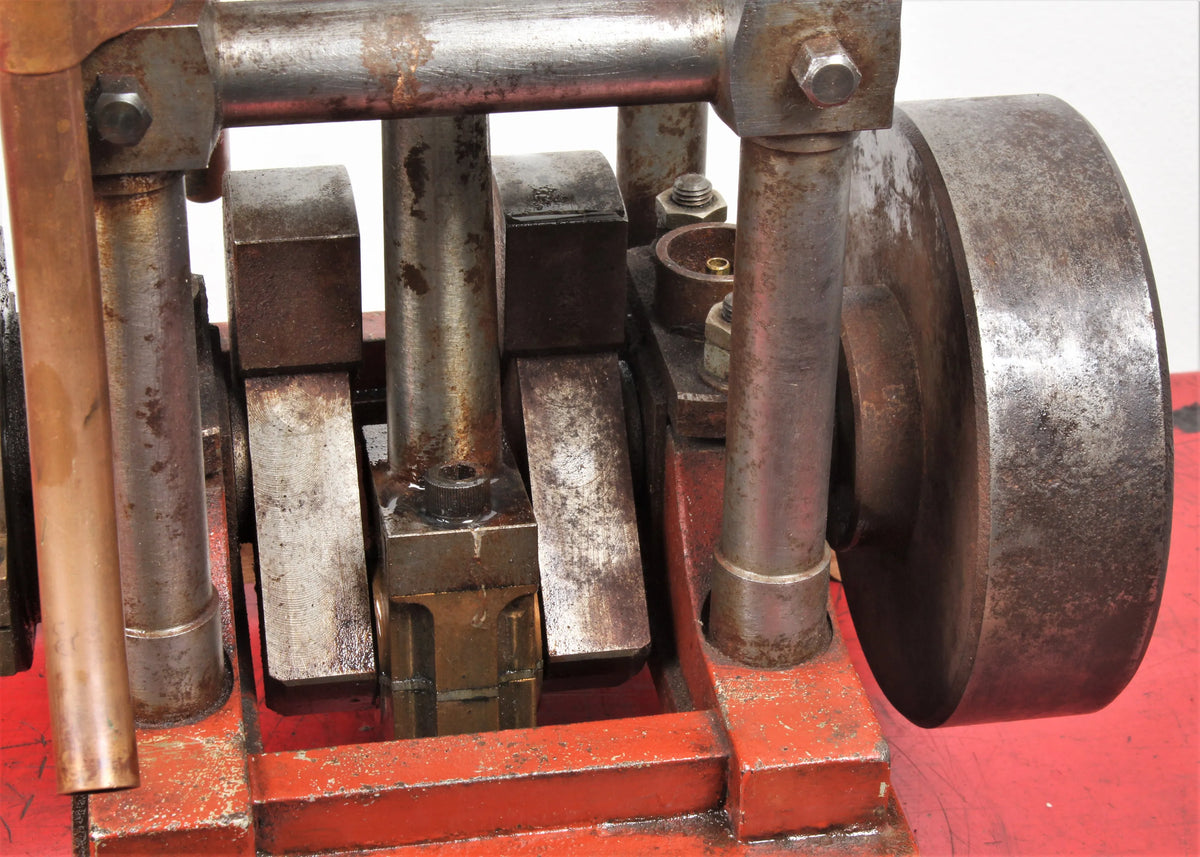 Large vertical engine