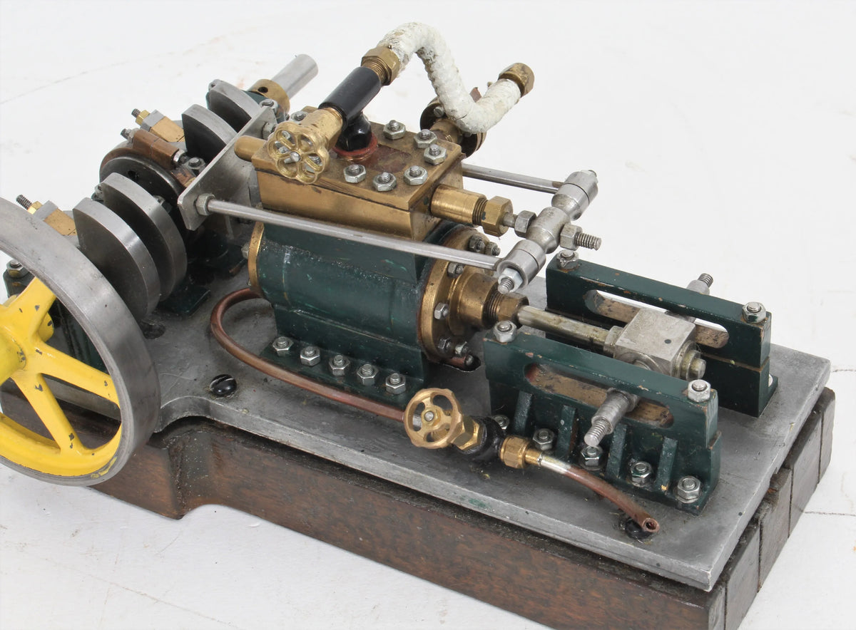 Horizontal side rod engine