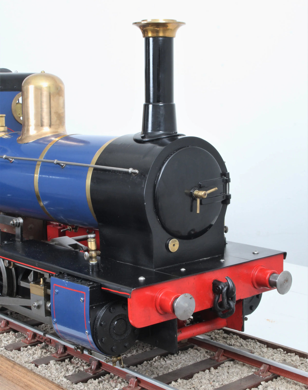 5 inch gauge Polly II 0-4-0 with tender
