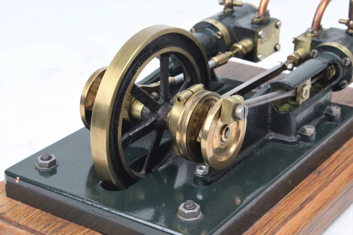 Horizontal twin mill engine