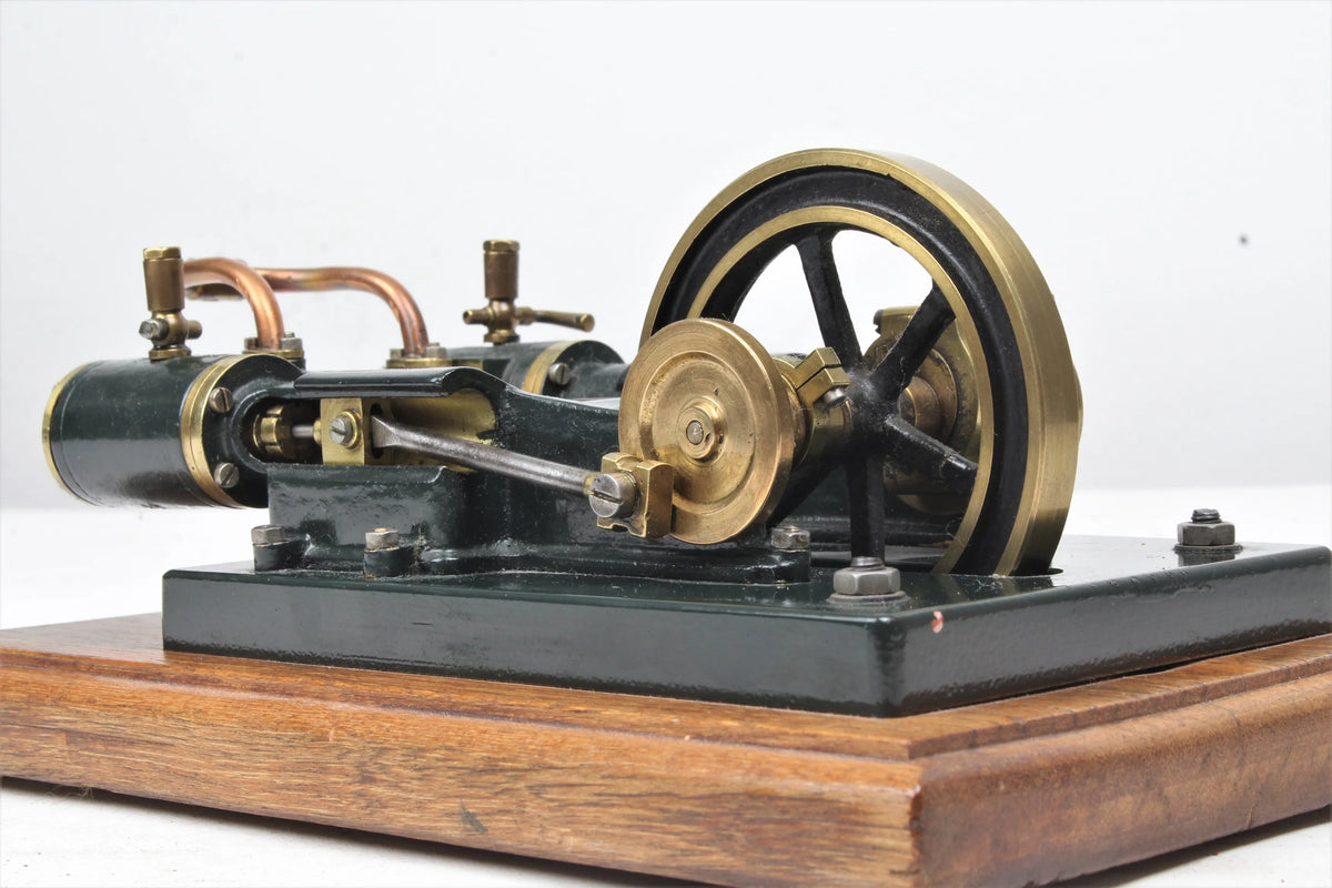 Horizontal twin mill engine