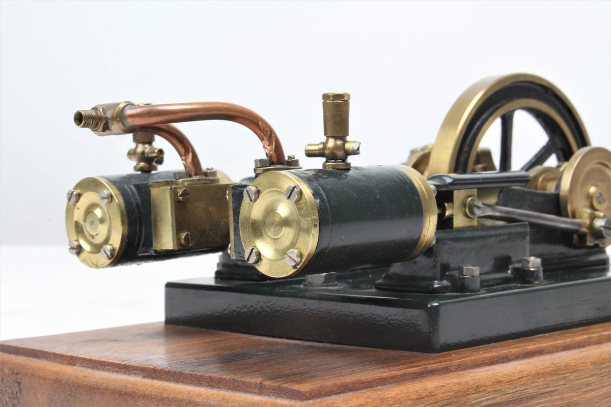 Horizontal twin mill engine