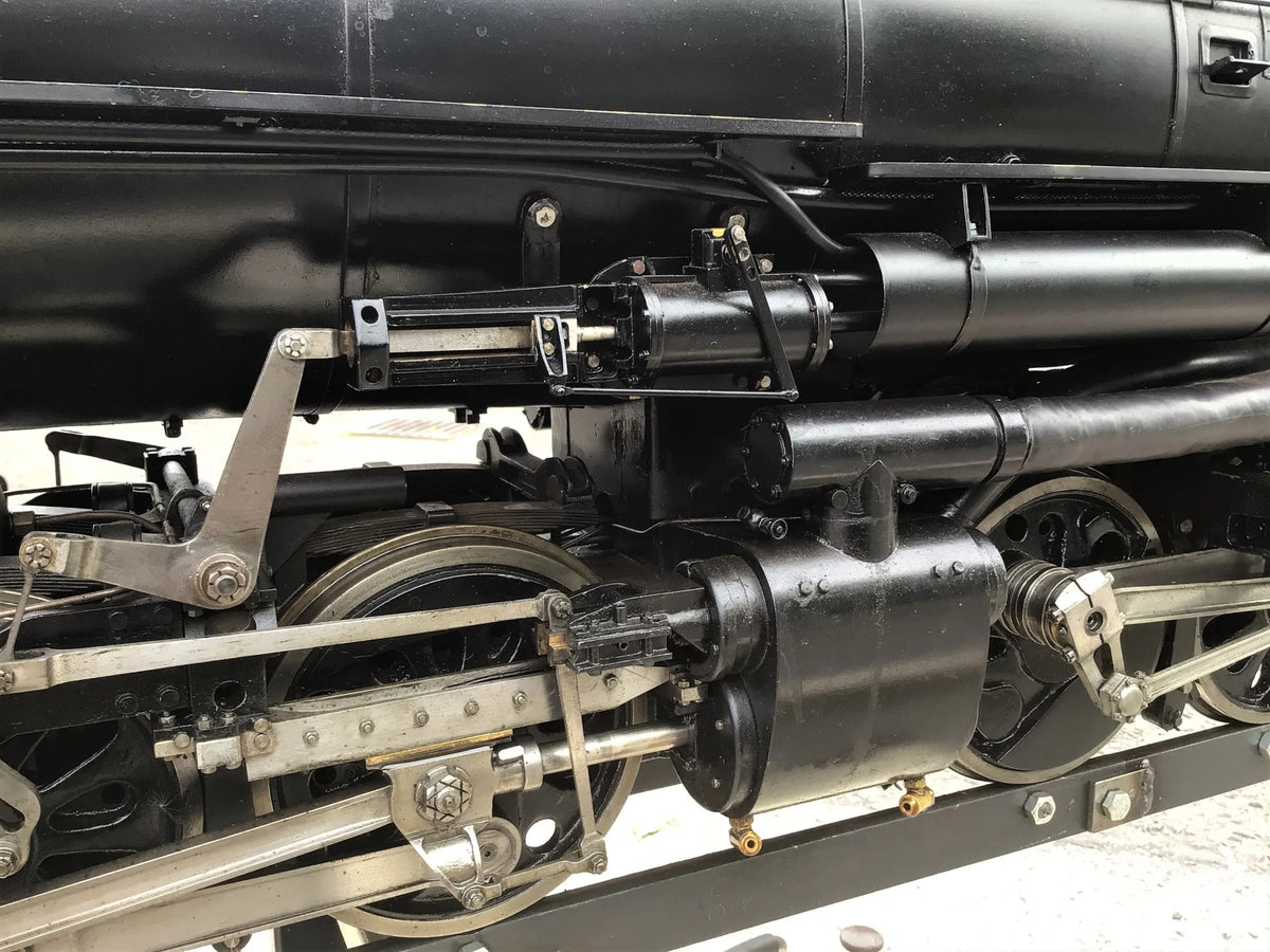 3 1/2 inch gauge Union Pacific "Challenger" 4-6-6-4