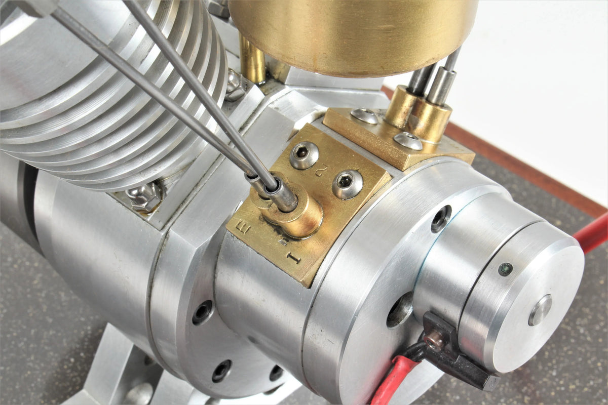 Freelance V-twin IC engine