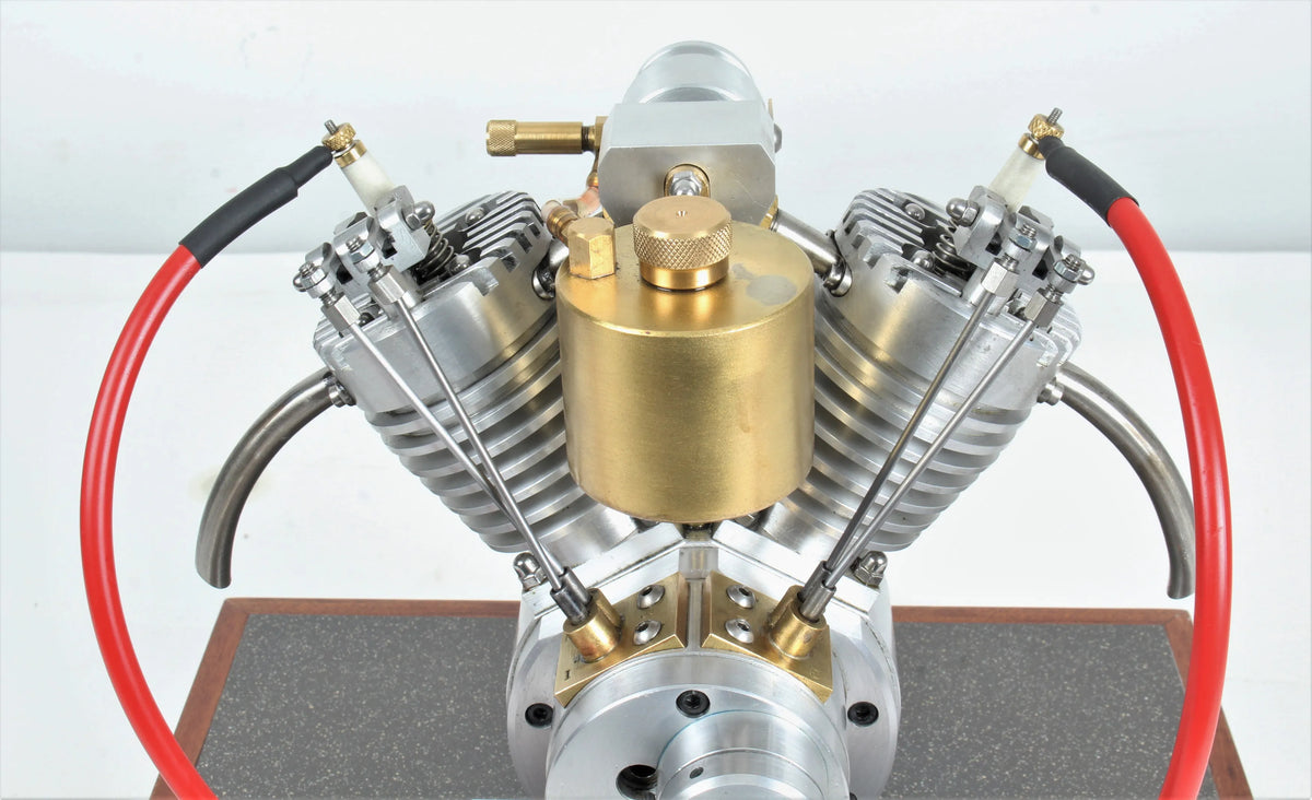 Freelance V-twin IC engine
