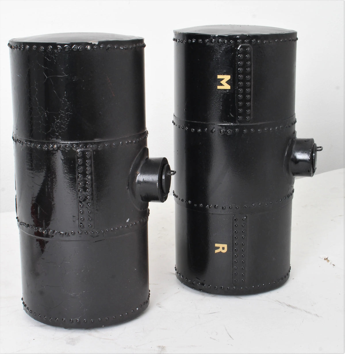 Two 3 1/2 inch gauge wagon tanks