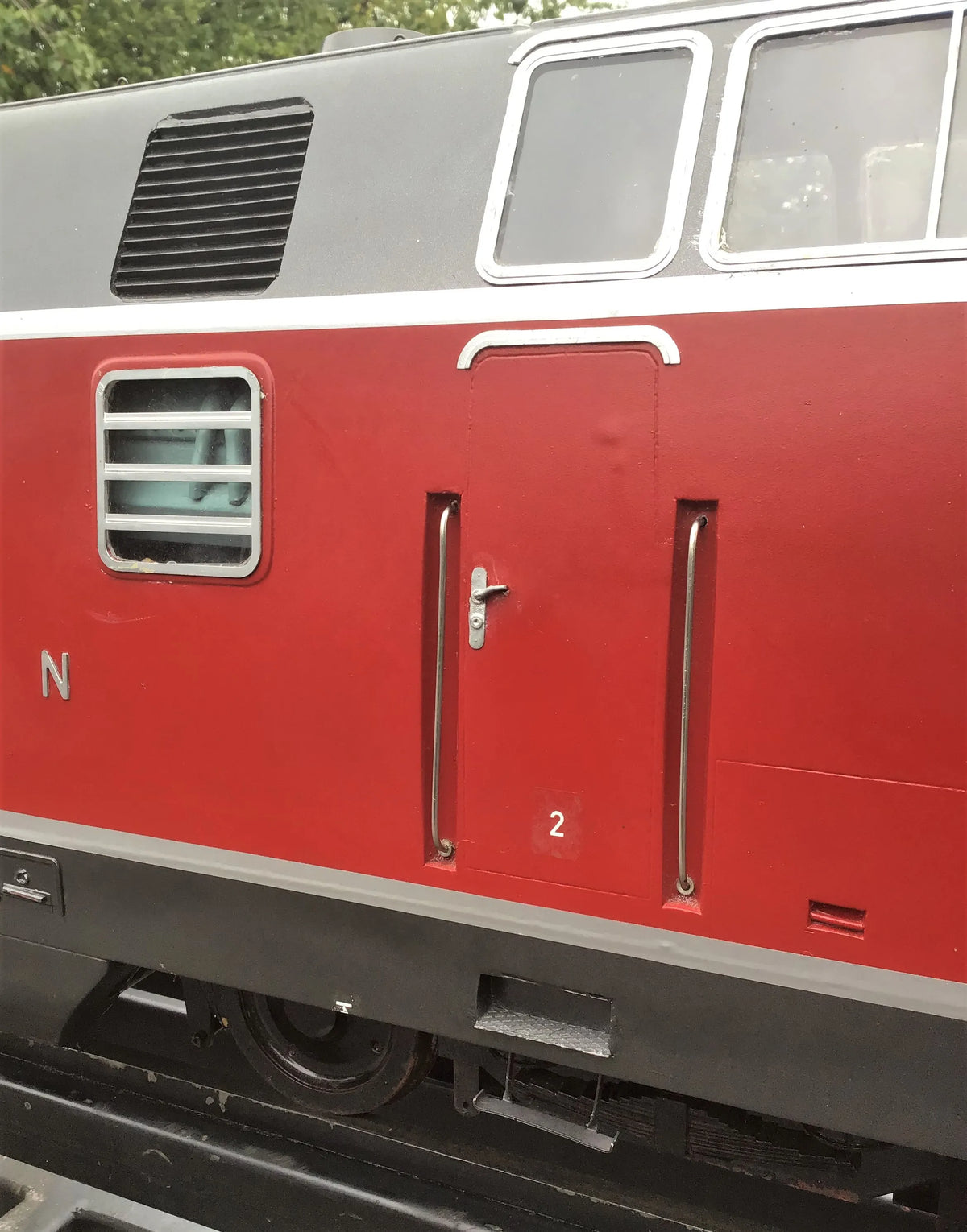 5 inch gauge DB V200